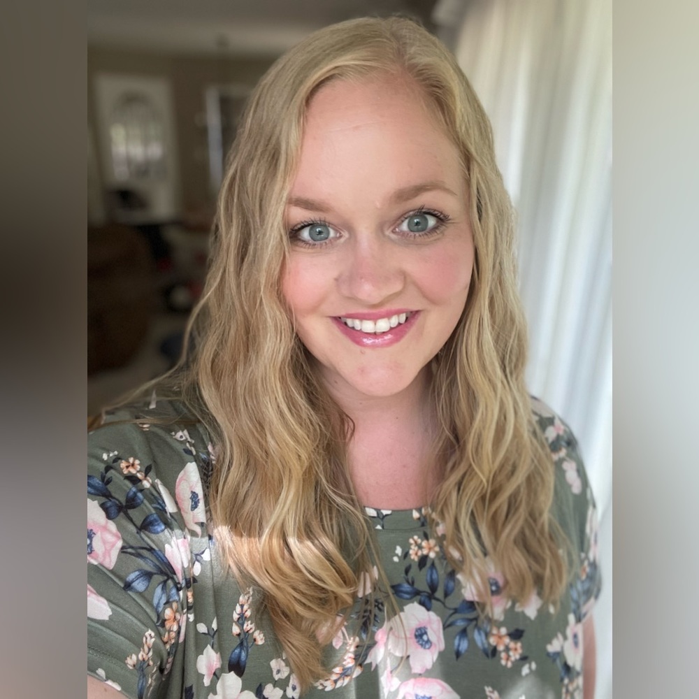 Meet your Posher, Leah